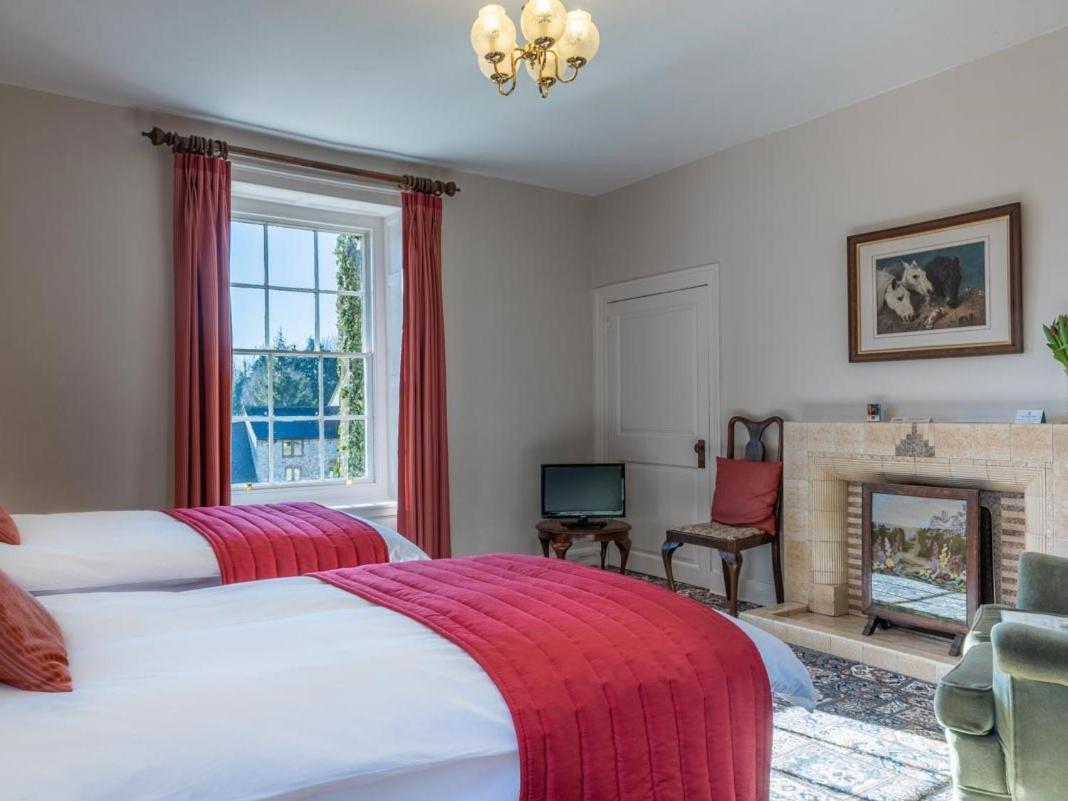Manor Farm B&B Marlborough Esterno foto